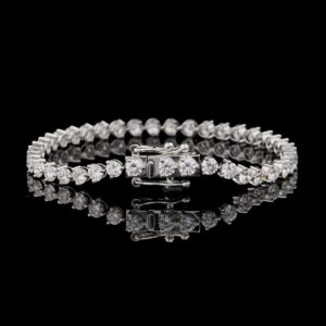 Grand 41-Stone Round Diamond Bracelet