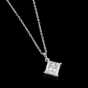 Minimal 2.01 CT Round Diamond Pendant Set