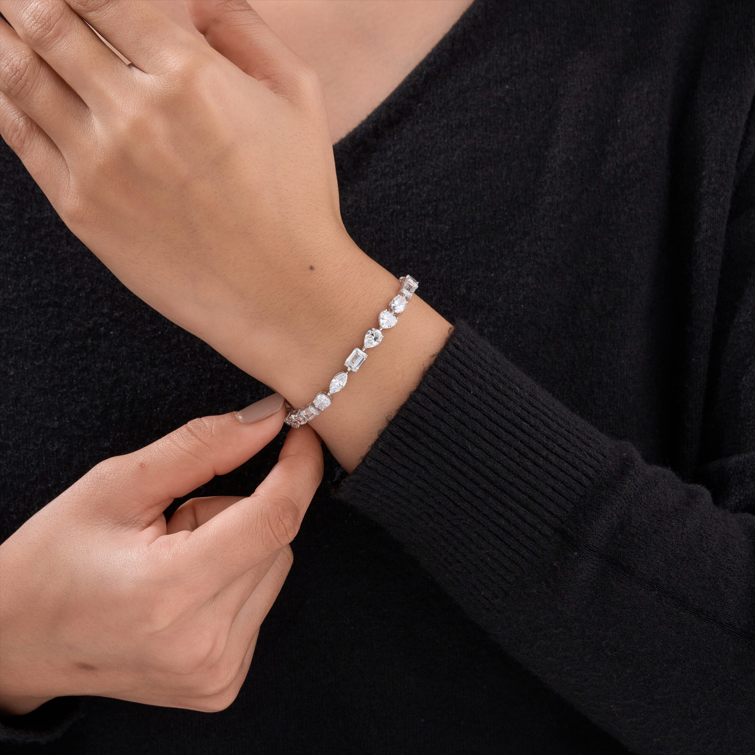 10_AMI JEWELLERS_31-08-26_MI 10_AMI JEWELLERS_31-08-26_MI